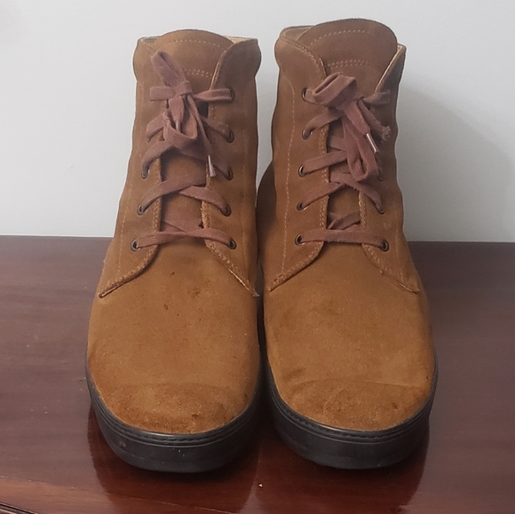 Tod\'s Men\'s Tan Suede Chukka Boots with Vibram Soles Size 10 main image 13